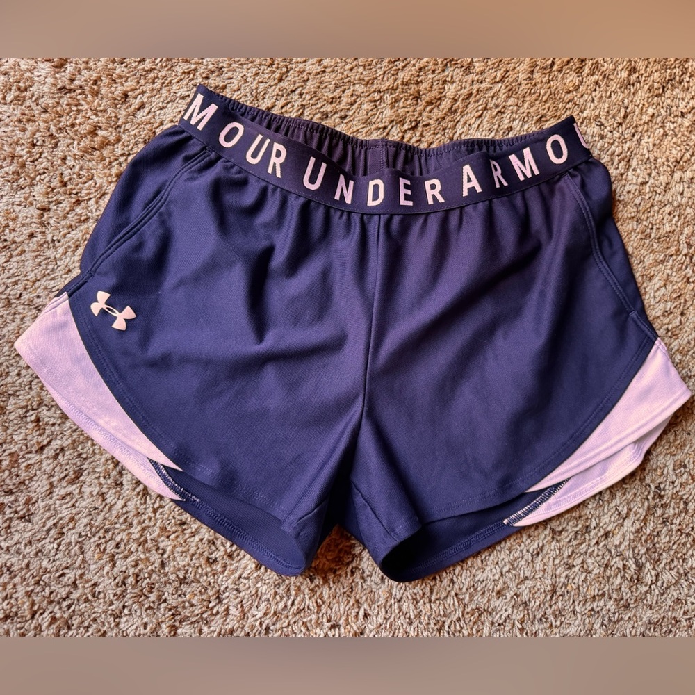 Under Armour shorts like new size small